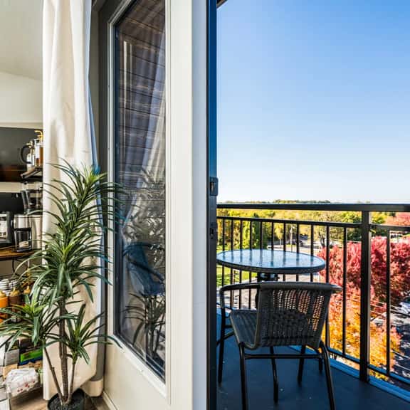 Hot Tub, King Bed, Coffee Bar, Balcony - Image 1