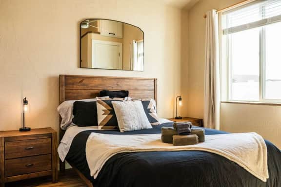 Private Cottage, Hot Tub, EV Charger - Image 3